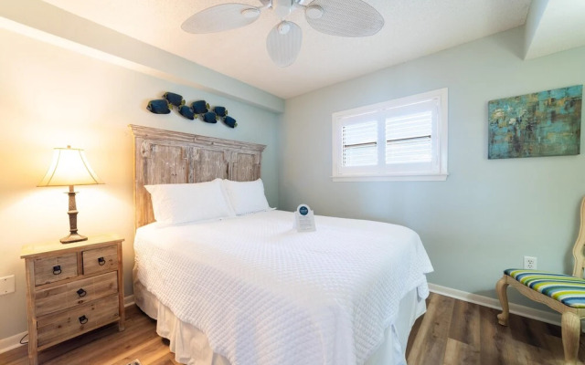 Seaside Beach & Racquet 3504