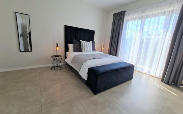 MINT Apartments Greenside