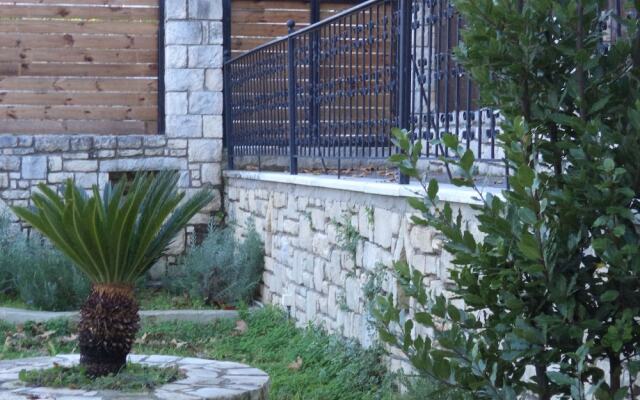 Rural Spacious Villa with Pool at Central Crete