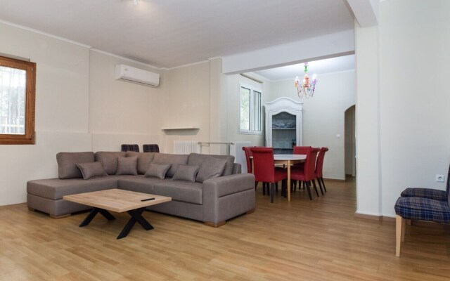 Family Friendly Comfort 3 Bd in Kifisia