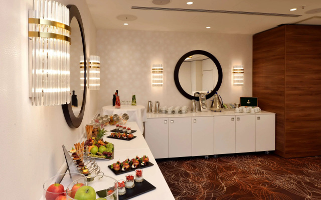 Best Western Plus Delta Park Hotel