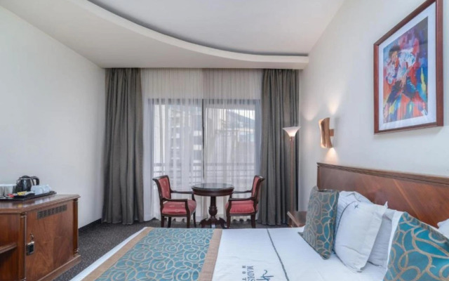 Madisson Hotel
