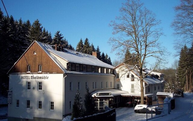 Hotel & Restaurant "Waldmühle"