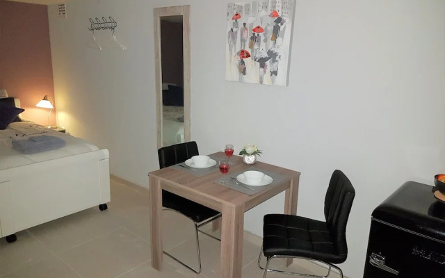 Studio Excellent 21