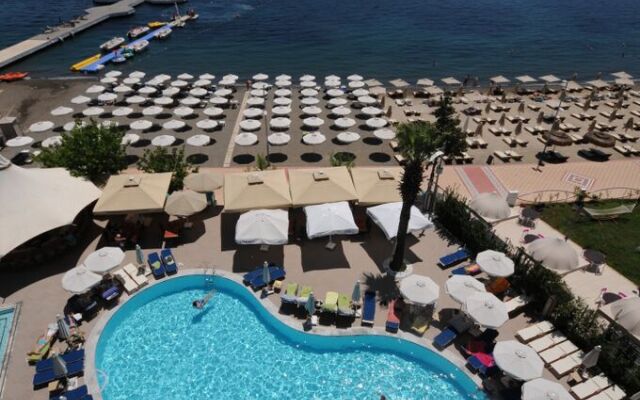 Sunrise Hotel