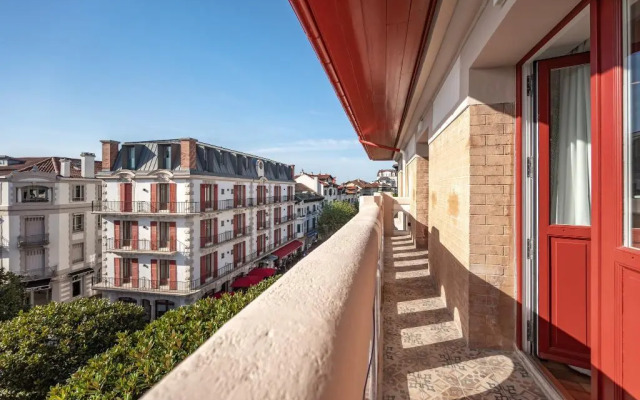 MADISON Saint Jean de Luz - Handwritten Collection