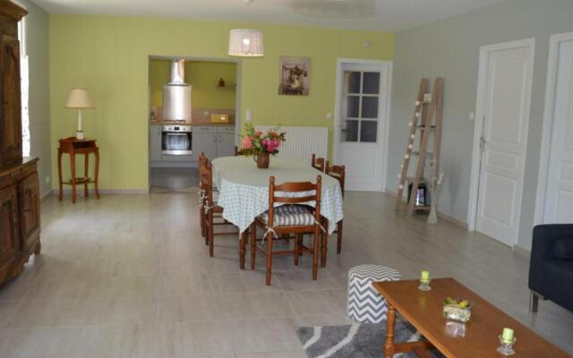 Gîte Braye-Sous-Faye, 4 pièces, 6 personnes - FR-1-381-214