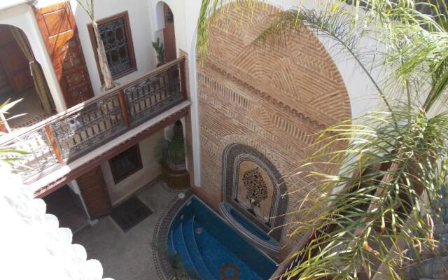 Riad Bonheur