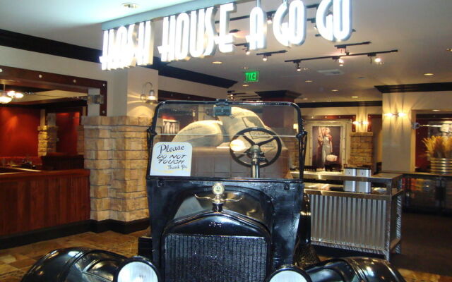 Harrahs Hotel Reno