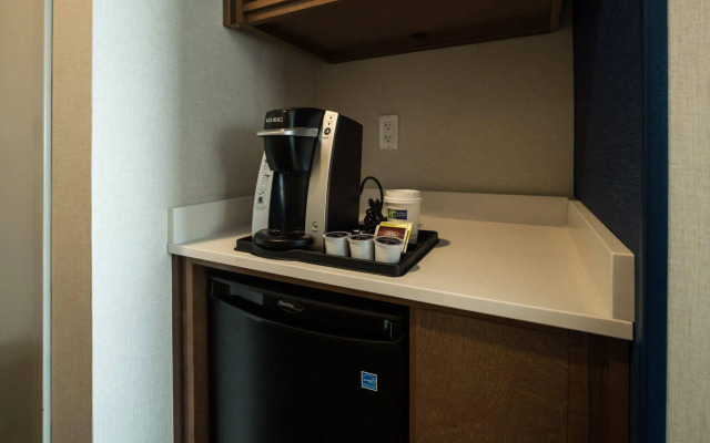 Holiday Inn Express & Suites West Edmonton - Mall Area by IHG