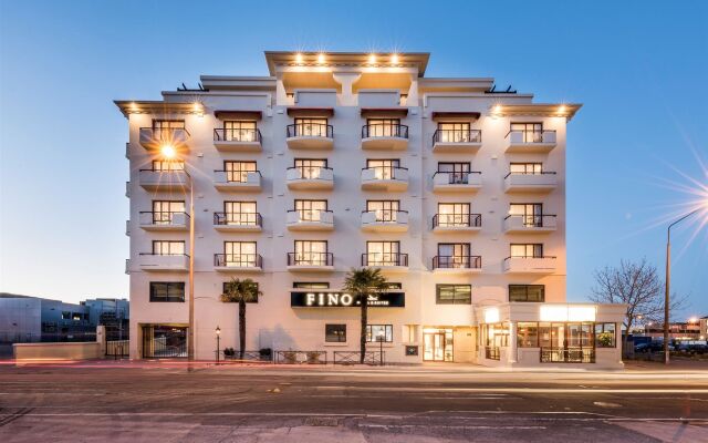 Fino Hotel & Suites