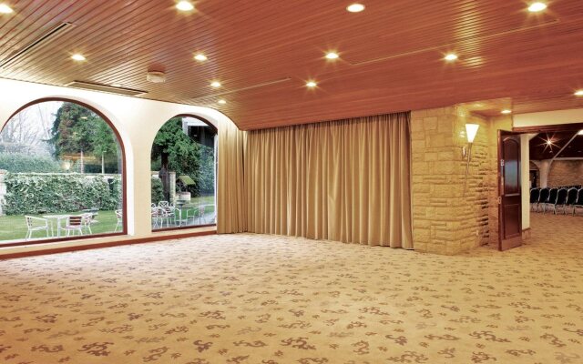 Copthorne Effingham Gatwick Hotel