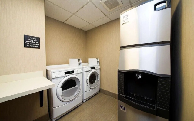 Inn at Philadelphia Airport