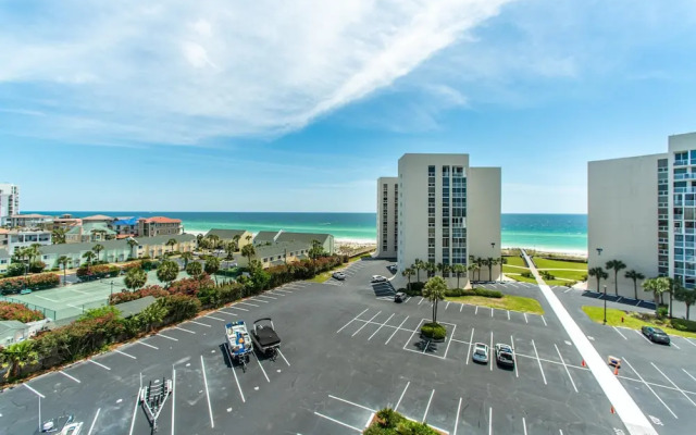 Shoreline Towers 3083