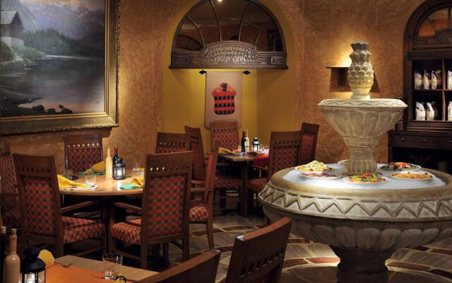 Cairo Marriott Hotel & Omar Khayyam Casino