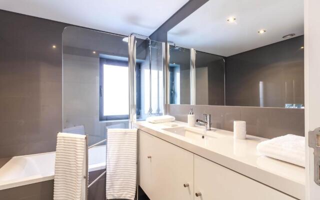 Lisbon Palace Apartment