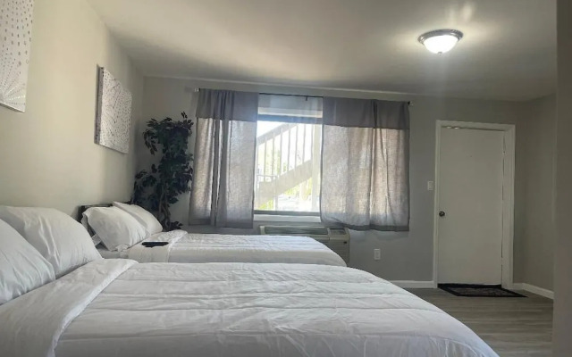 Red Carpet Inn