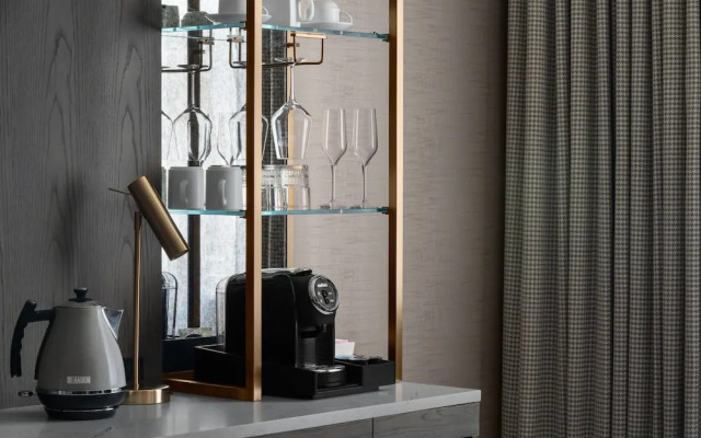 The Dorian, Autograph Collection