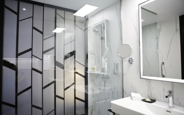 Отель Riu Plaza España