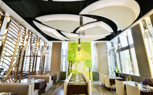 Tsun Huang Hotel