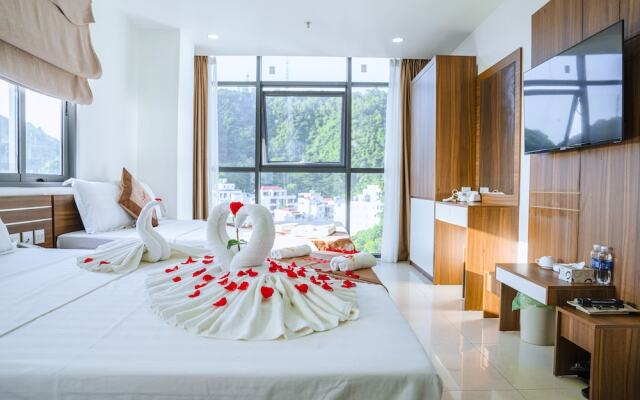 Ruby Hotel Cat Ba