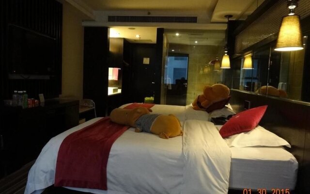 Lemon Hotel