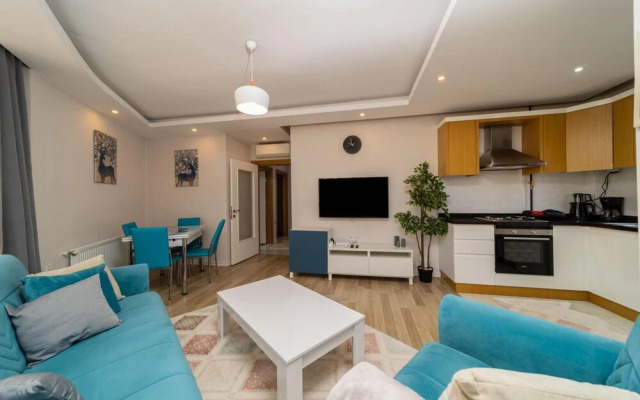 Convenient Flat With Balcony in Konyaalti