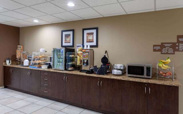 Microtel Inn & Suites by Wyndham Columbia/At Fort Jackson