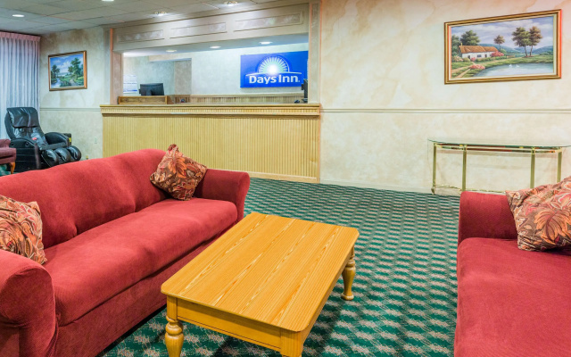 Days Inn by Wyndham East Stroudsburg