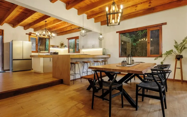 Forest Guesthouse Avándaro