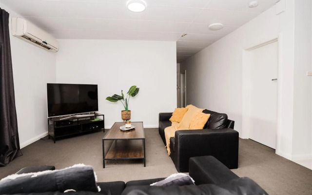 Hurley's Bar & Bistro