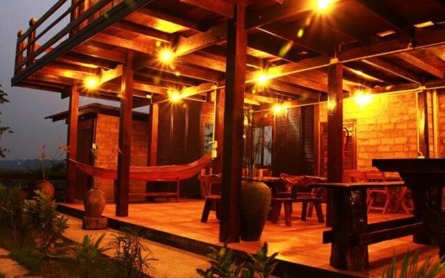 Bangplamo River View Resort