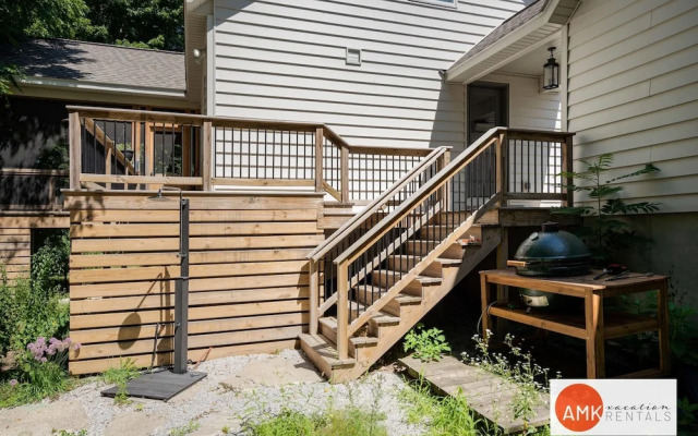 Beautiful Custom Lake House