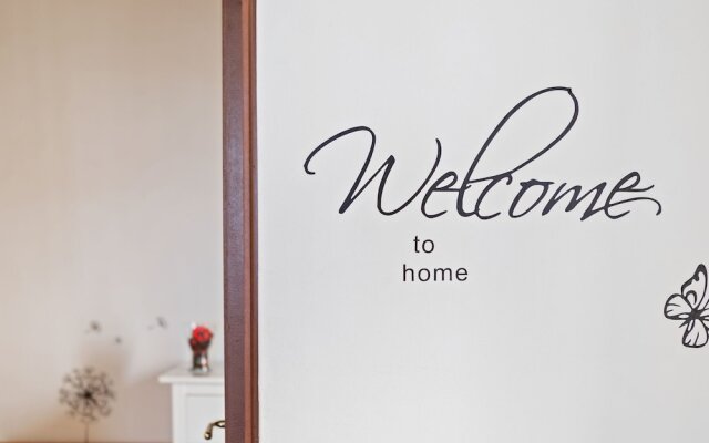 Gorgeous Holiday Home in Ortigia With Balcony