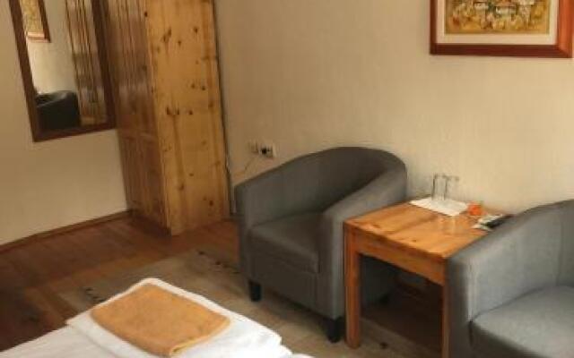 Toni's Guest House