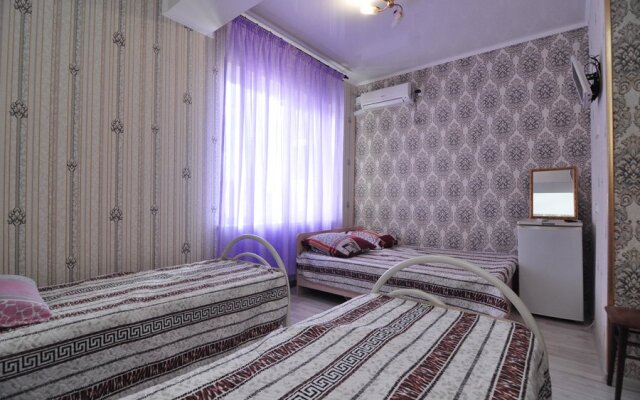 Shevchenko 33 Guest House