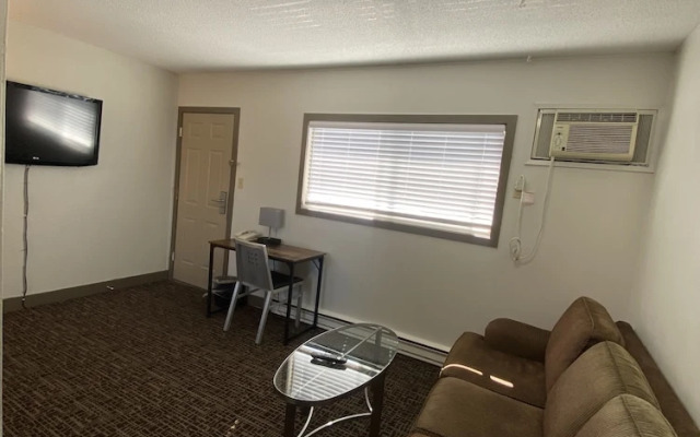 Coast Penticton Hotel