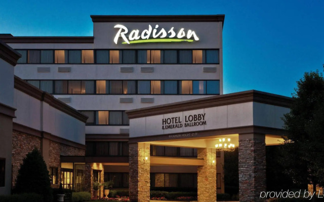 Radisson Hotel Freehold