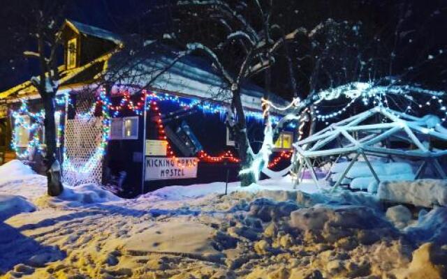Kicking Horse Hostel