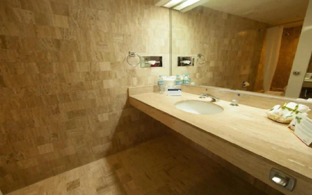 Park Royal Beach Acapulco - All Inclusive