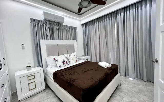 Casa Linda 756 - 5br Modern Villa In Sosua!