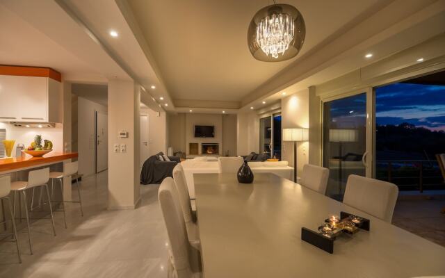 Legrena Beach Villa