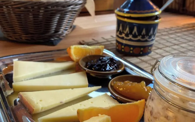 Room-organic BnB Froschkönig "dorfplatz"