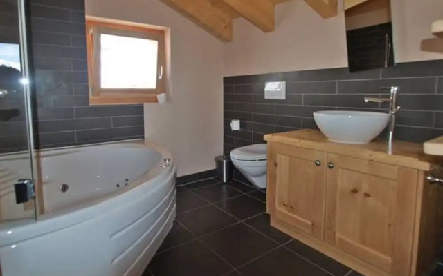 Modern Chalet with Hot Tub in Les Collons
