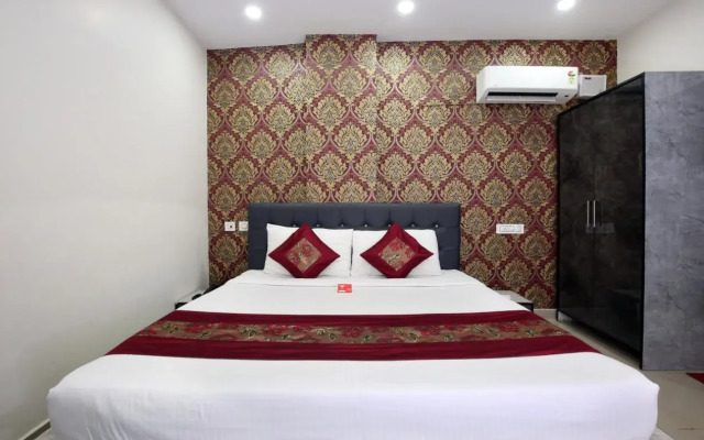 Hotel Crossroads