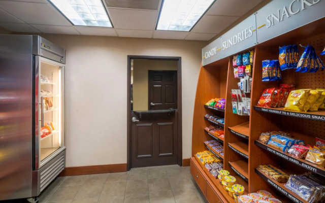 Staybridge Suites Memphis - Poplar Ave East by IHG