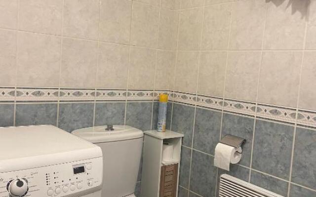 Jacuzzi Studio 2/4 pers avec terrasse aménagée