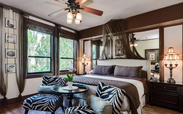 Designer Decorated Palm Beach Hotel NEW