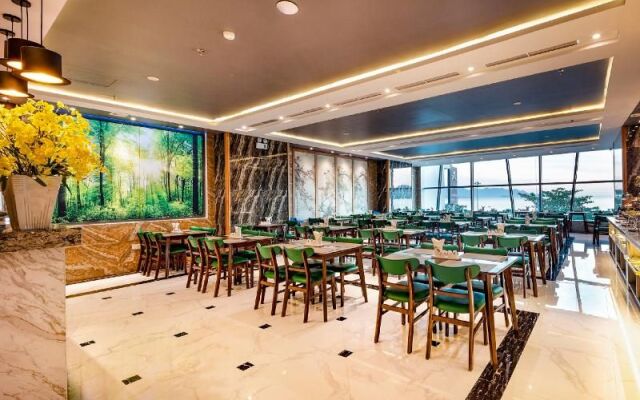 Ruby Hotel