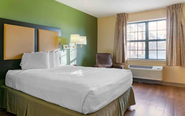 Extended Stay America Select Suites Detroit Farmington Hills